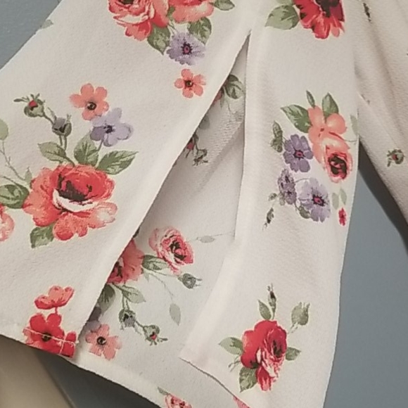 Blouse - Picture 3 of 4